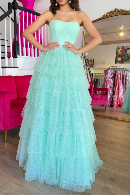 Brigitta | Vestido de fiesta largo azul aguamarina con escote en forma de A y tul con capas y abertura