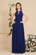 Vestidos de dama de honor burdeos con cuello halter, corte A, largo hasta el suelo y lazo