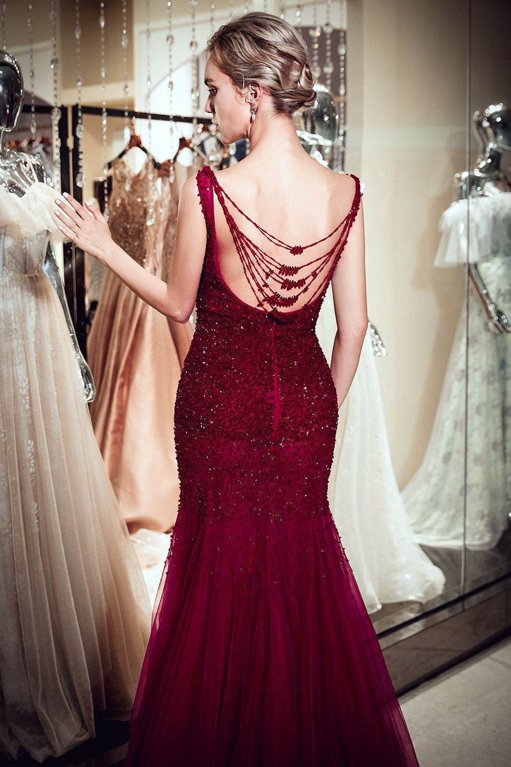 Vestidos de noche largos de sirena en tul con lentejuelas color burdeos