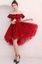 Burgunderrotes, schulterfreies, kurzes Ballkleid aus Tüll Burgunderrotes Homecoming-Kleid PD220