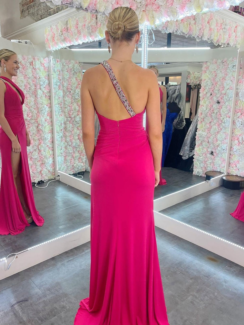 Teresa | Vestido de fiesta largo rosa con corte sirena y un solo hombro