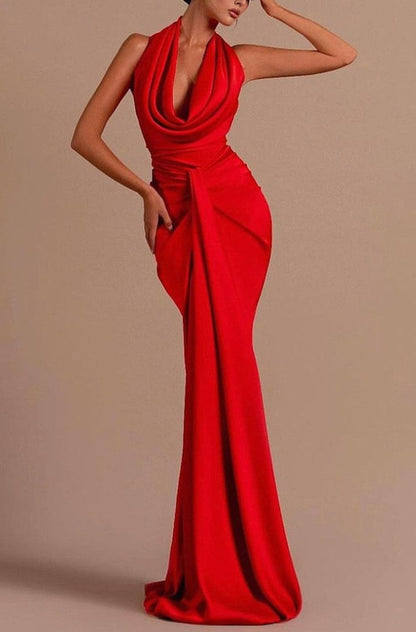 Vestido de fiesta de sirena con cuello halter sin mangas y espalda abierta atrevida