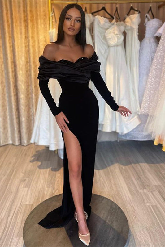 Trägerloses, elegantes schwarzes Meerjungfrau-Ballkleid mit langen Ärmeln und stilvollem Schlitz