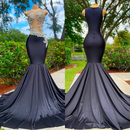 Schwarzes langes ärmelloses trägerloses Meerjungfrau-Ballkleid mit Satin-Spitzenapplikationen