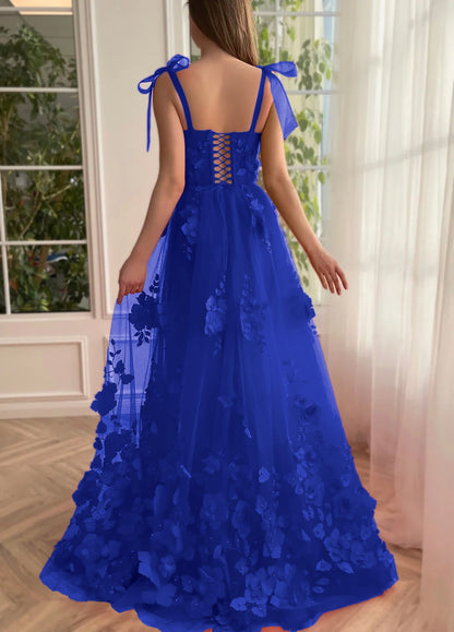 Cameron | Vestido de fiesta largo de encaje escarlata con corte en A y flores 3D con abertura