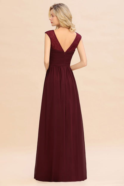 Vestido de dama de honor largo hasta el suelo de gasa color burdeos con mangas cortas