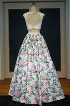 A-Linien-Ballkleid mit Flügelärmeln und Spitzenoberteil und Blumenmuster