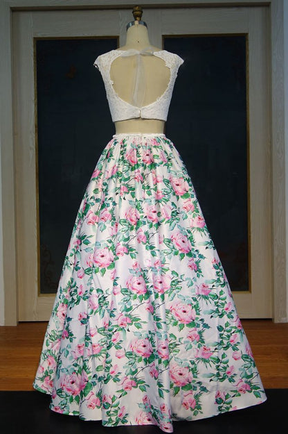 A-Linien-Ballkleid mit Flügelärmeln und Spitzenoberteil und Blumenmuster