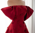 Elegante vestido de noche burdeos con flores 3D y hombros descubiertos, corte A, vestido de fiesta Y7637