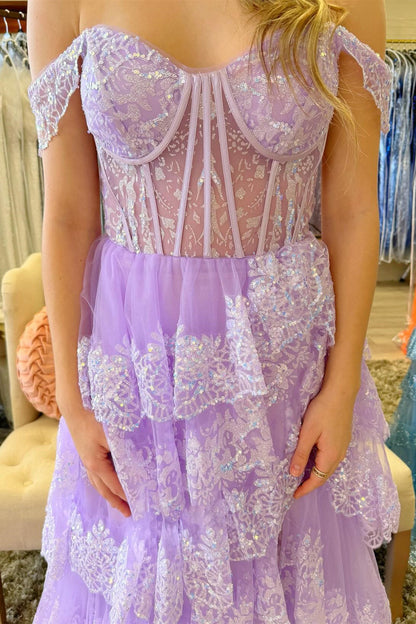Ceryn | Vestido largo con volantes y hombros descubiertos, apliques de lentejuelas rosas