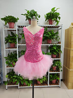 Vestido corto rosa con escote en V y volantes de tul en la parte inferior para fiesta de bienvenida, F1069