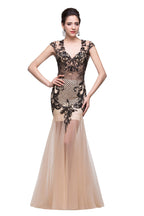 Vestidos de fiesta de sirena con escote en V color champán y largo hasta el suelo