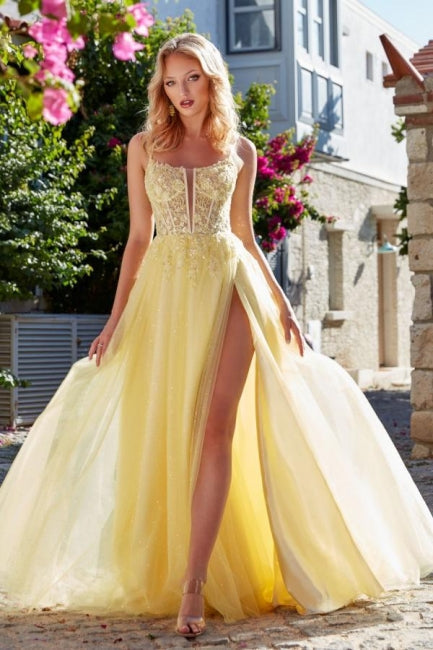 Charmantes A-Linien-Ballkleid mit Tüllspitze und Spaghettiträgern, ärmellos, mit Schlitz vorne