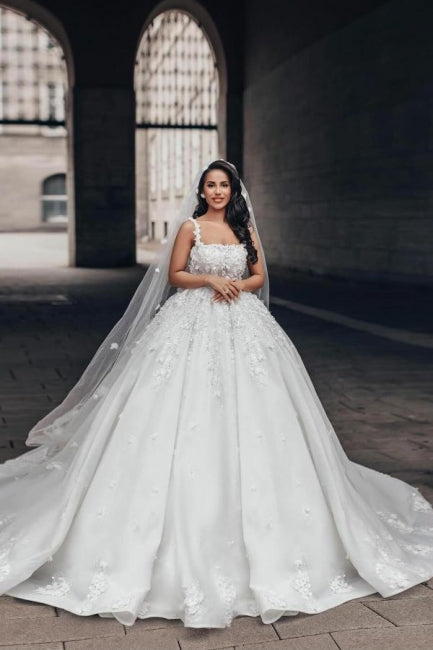 Encantador vestido de novia blanco sin mangas con encaje cuadrado y apliques