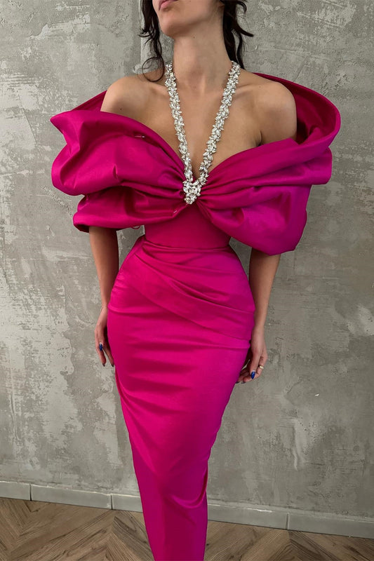 Charmantes, säulenförmiges Satin-Neckholder-Abendkleid mit halben Ärmeln in Rosa mit Schleife