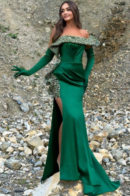 Charmantes, säulenförmiges, ärmelloses, grünes Ballkleid aus Satin mit einer Schulter und Schlitz vorne