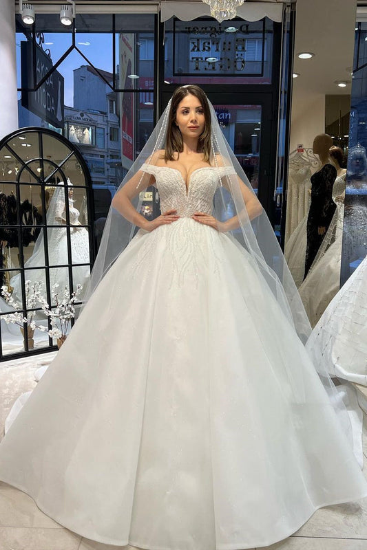 Vestido de novia encantador de corte A, largo hasta el suelo, con escote en forma de corazón y hombros descubiertos, de encaje y lentejuelas.