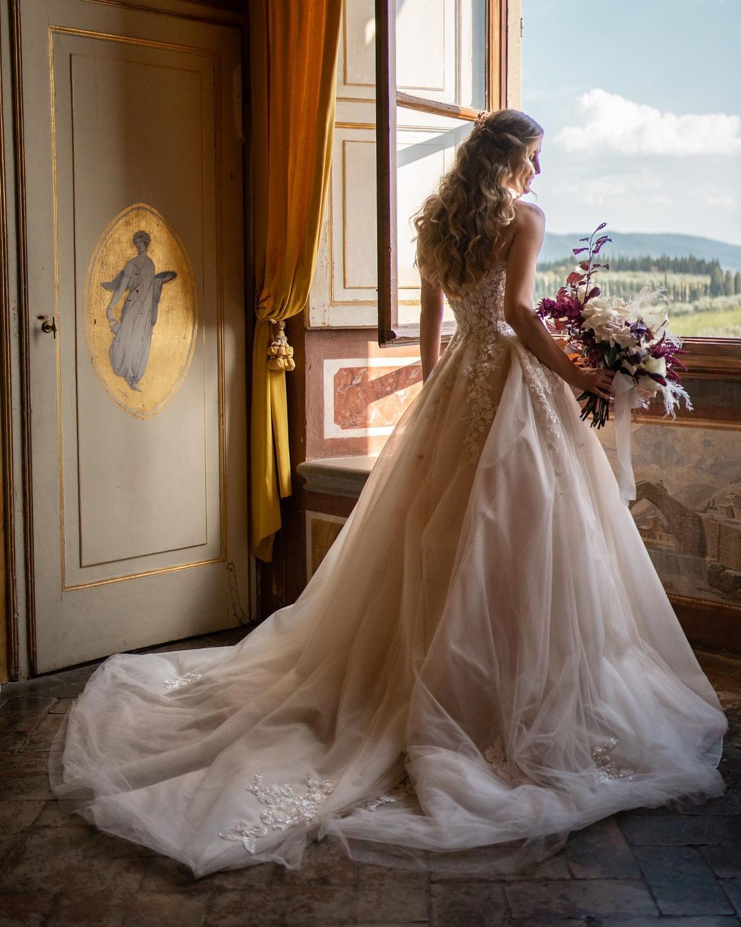 Vestido de novia encantador, largo, corte A, escote corazón, espalda descubierta, tul, encaje floral