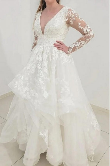 Vestido de novia encantador de corte A con encaje, mangas largas y escote en V