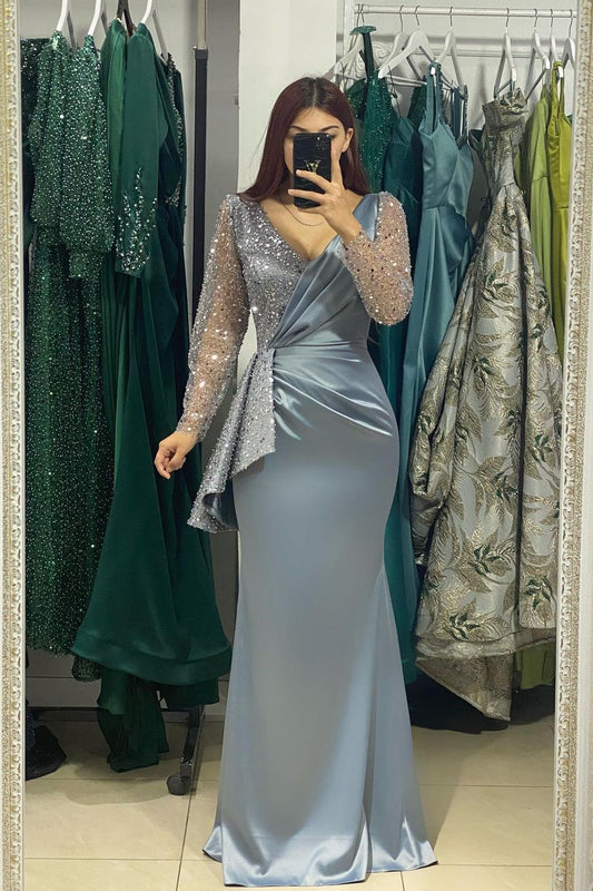Charmantes langes Meerjungfrau-Ballkleid mit V-Ausschnitt und langen Ärmeln und Strass