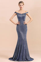 Vestido de noche largo estilo sirena de seda brillante con hombros descubiertos y corte entallado hasta el suelo para fiesta de graduación