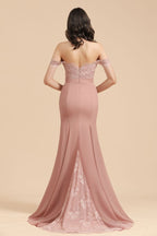 Vestido de dama de honor ajustado con encaje y hombros descubiertos, estilo sirena, encantador