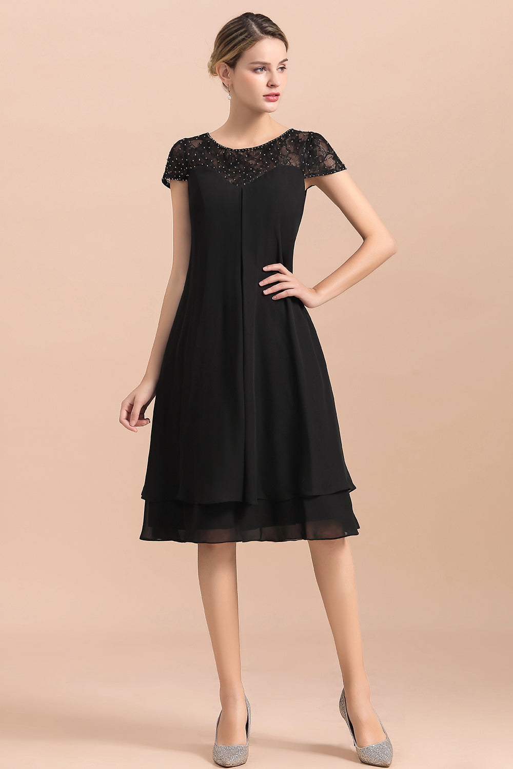 Vestido elegante de gasa negra con mangas cortas para madre de la novia, vestido de fiesta de boda corto