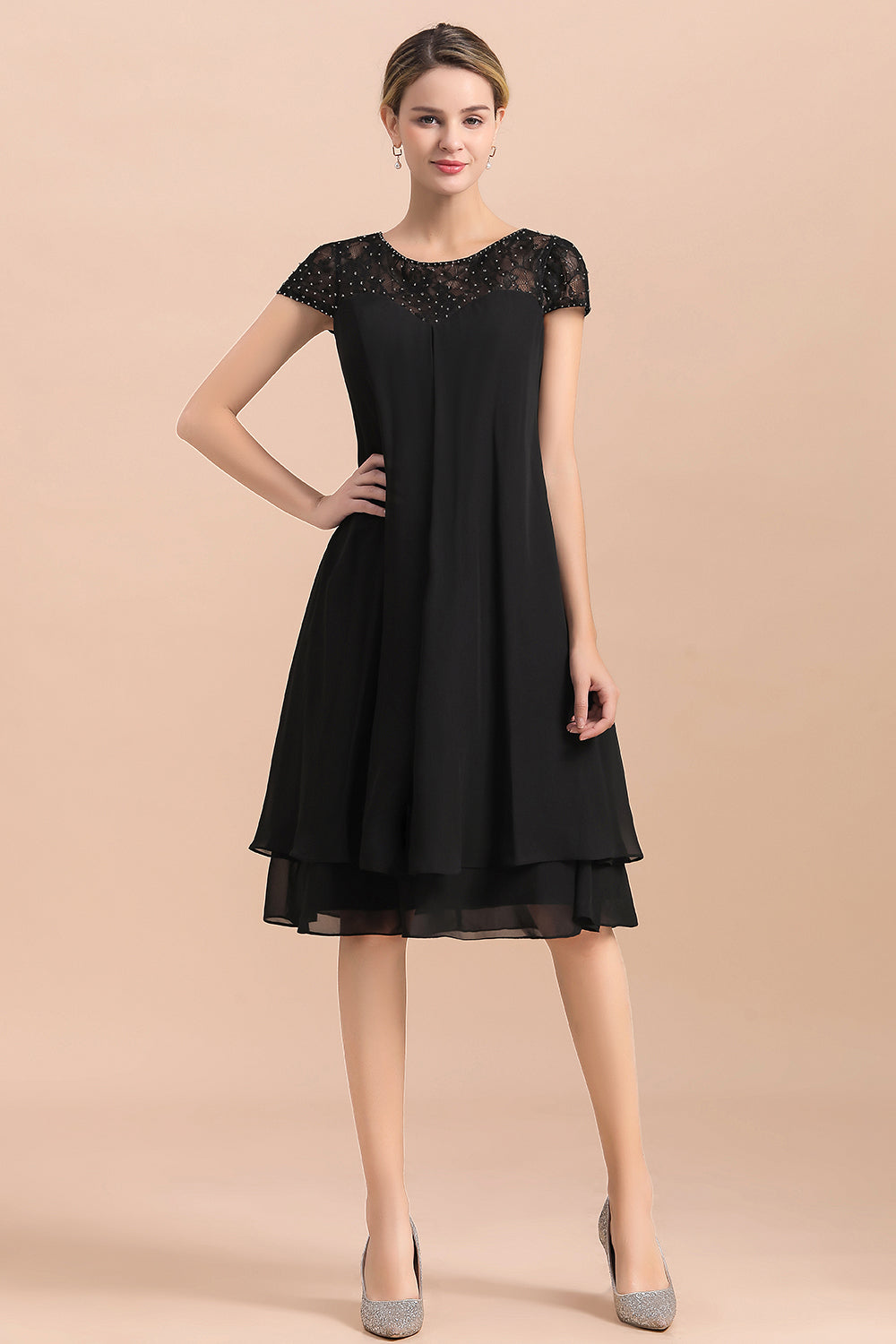 Vestido elegante de gasa negra con mangas cortas para madre de la novia, vestido de fiesta de boda corto