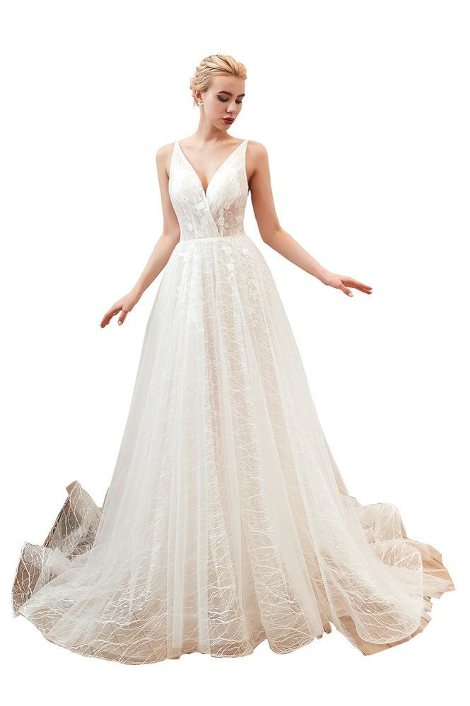 Vestido de novia elegante de tul blanco con escote en V profundo, espalda abierta y cola de corte princesa
