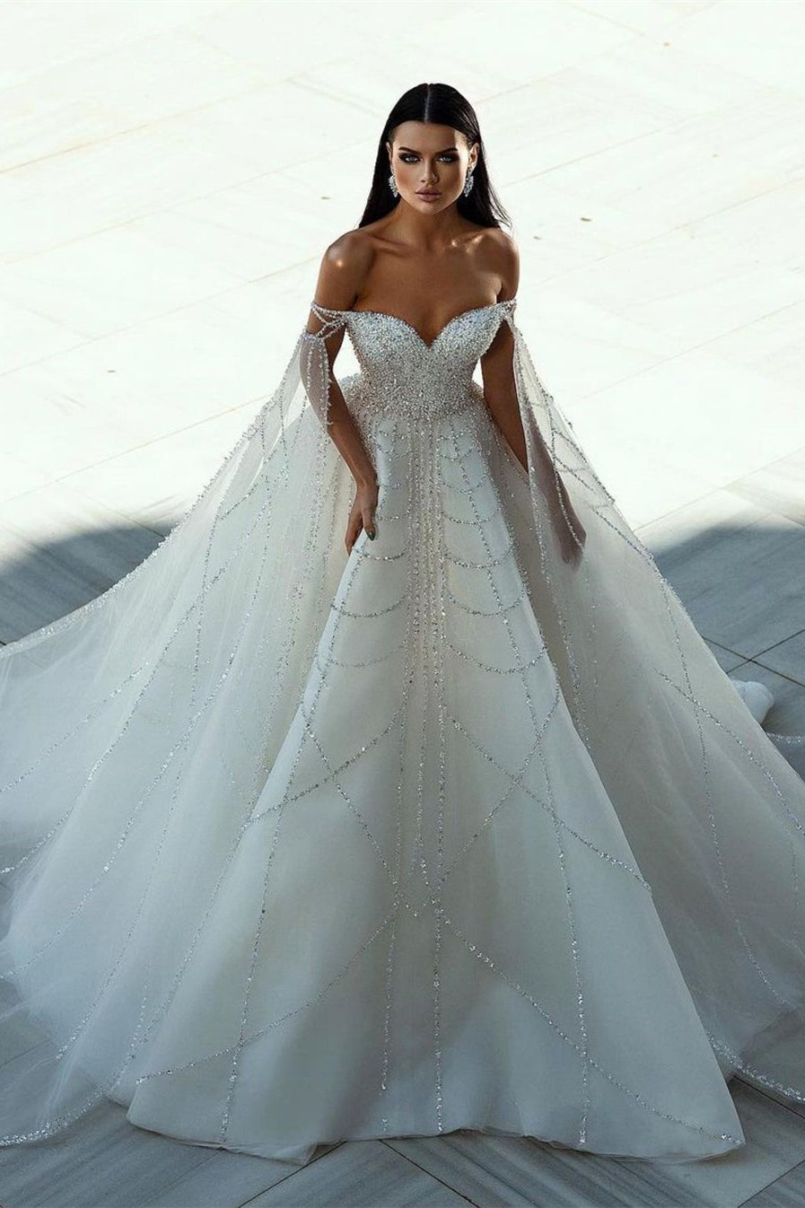 Schickes bodenlanges, schulterfreies A-Linien-Brautkleid mit Herzausschnitt und Pailletten