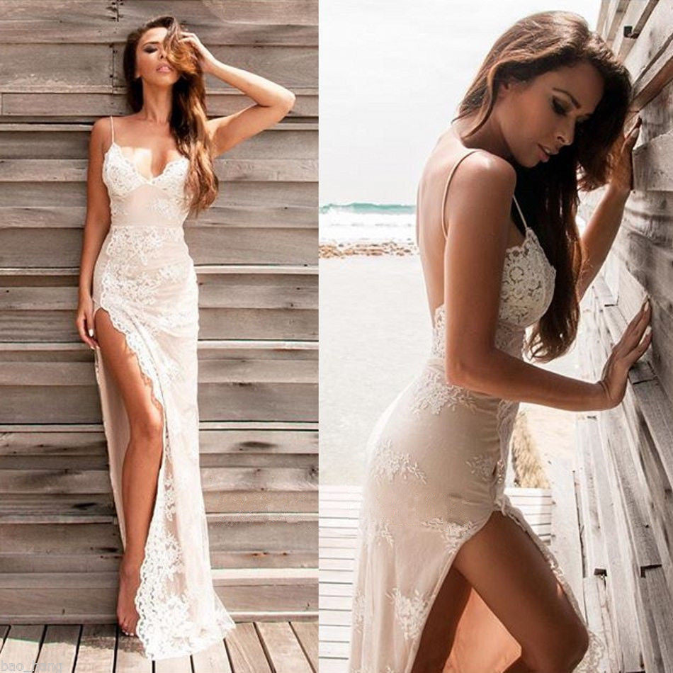 Vestido de fiesta elegante con espalda descubierta, encaje y tirantes largos tipo columna con abertura