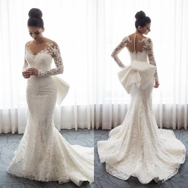 Vestido de novia elegante de sirena con encaje, mangas largas y cola desmontable