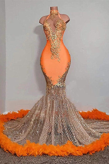 Vestido de fiesta elegante de tul naranja largo con cuello halter y sin mangas de sirena