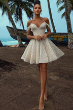 Vestido de novia elegante, corto, de corte A y hombros descubiertos con encaje