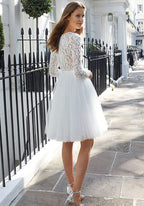 Vestido de novia elegante, corto, corte A, de tul, con encaje joya y mangas