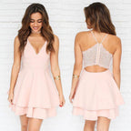 Vestido corto elegante de gasa con capas, escote en V y tirantes finos para el regreso a casa