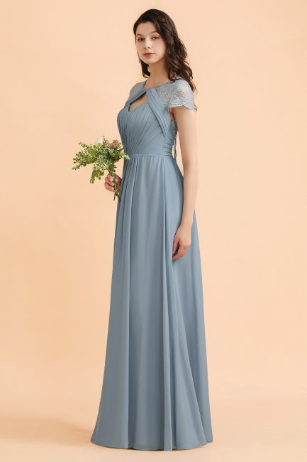 Elegante vestido de dama de honor de gasa con encaje y mangas cortas con volantes