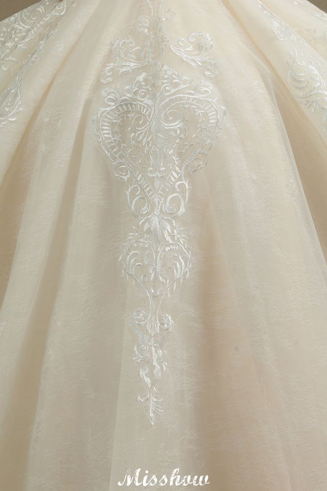 Vestido de novia elegante de manga corta con apliques de encaje de tul para primavera y jardín.