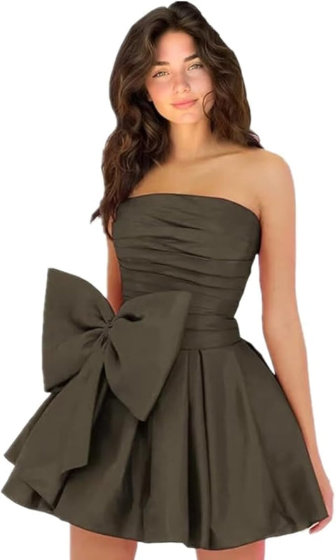 Stilvolles ärmelloses, gerüschtes, kurzes Homecoming-Kleid, schlichtes Mini-Partykleid mit Schleife