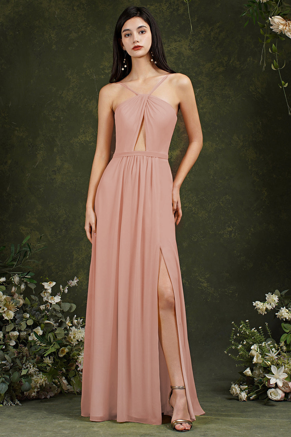 Vestido de dama de honor elegante con tirantes finos, corte halter, largo hasta el suelo, abertura y bolsillos
