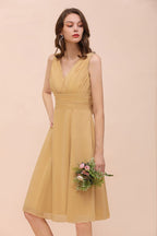 Vestido mini dorado de dama de honor de gasa, vestido informal diario, sin mangas, cuello en V