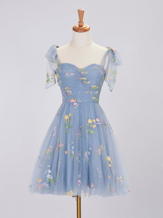 Claire | Vestido corto de tul con escote corazón y estampado floral para la fiesta de bienvenida de Aline