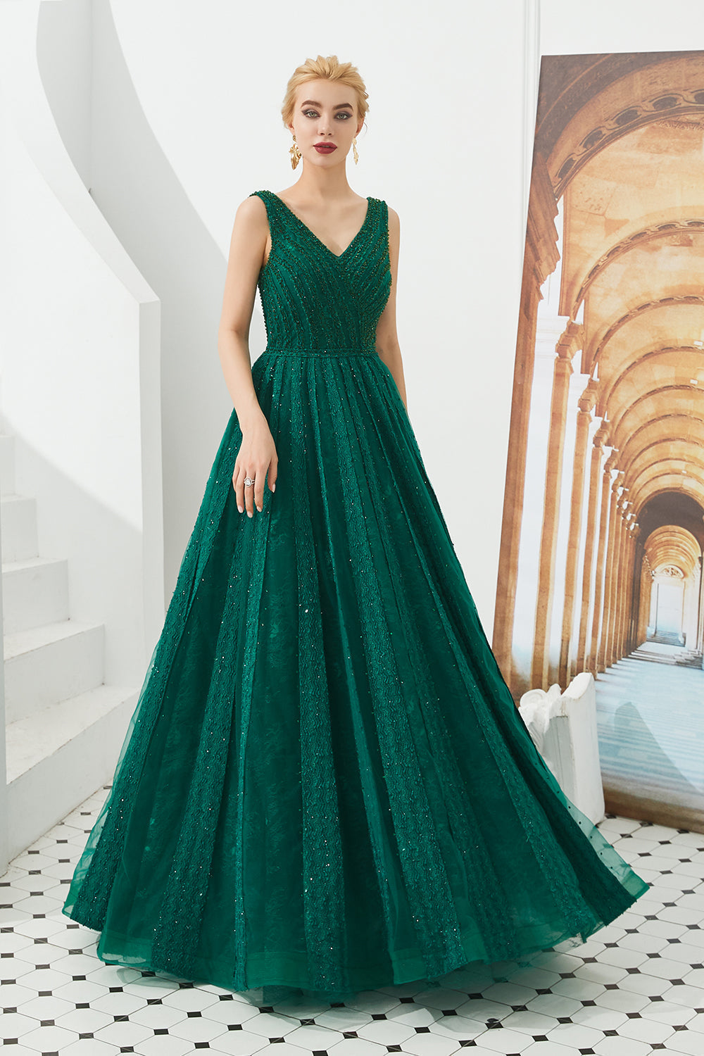 Vestido de fiesta clásico largo de tul con escote en V y corte A