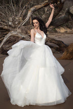 Vestido de novia largo color marfil con escote en V y tirantes clásicos WD388