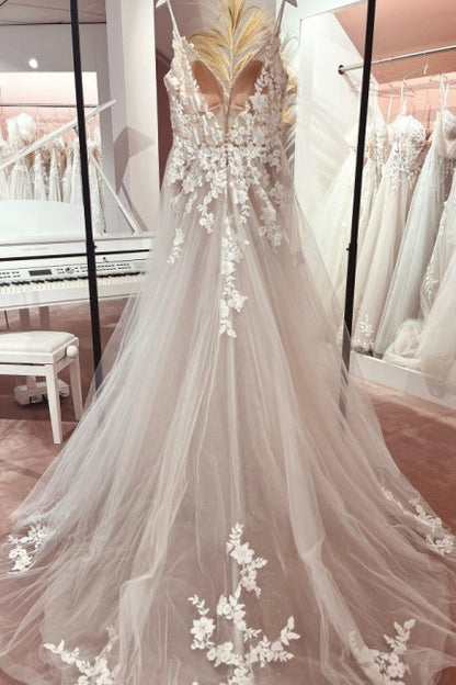 Classic v-neck spaghetti straps sleeveless a-line lace Wedding dresses