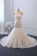 Vestido de novia elegante de tul con encaje, apliques y escote corazón, estilo sirena, largo y sin espalda