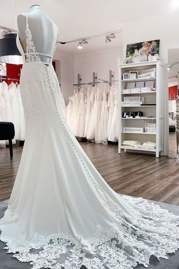 Vestido de novia elegante de sirena largo con escote en V, satén, espalda abierta y apliques de encaje