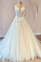 Vestidos de novia elegantes de princesa con escote corazón, apliques de tul y encaje