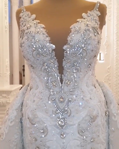 Classy Long Sweetheart Spaghetti Straps Appliques Lace Crystal Backless Wedding Dress