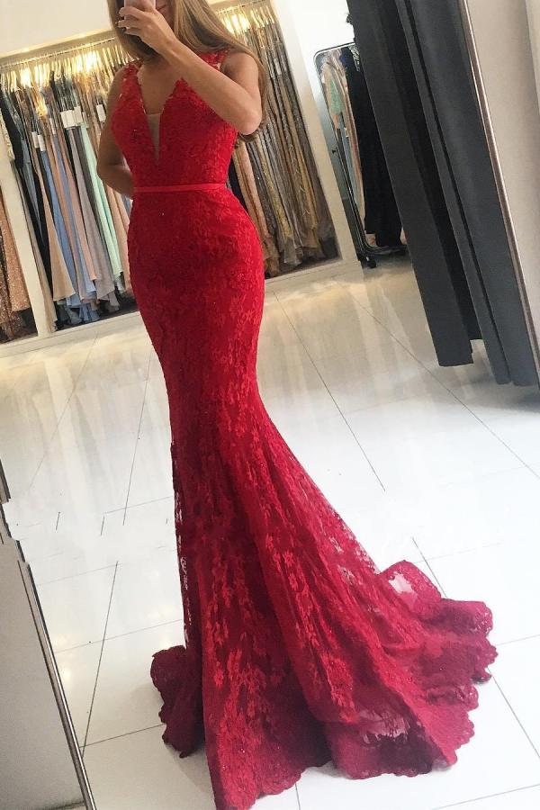 Vestido de fiesta largo de tul con encaje y tirantes anchos, escote en V y corte sirena elegante